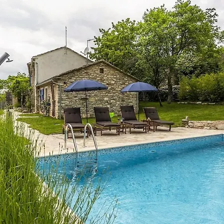 Attractive Stone M-mate With Pool - Privacy Guaranteed ヴィラ *