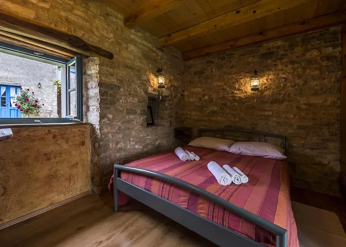 Village Miljavci Vila